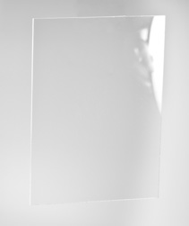 Лист прозрачного оргстекла  толщина 2 мм  размер 306x282 мм