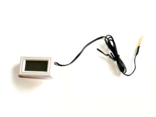Термометр без подсветки  питание автономное от батарейки
